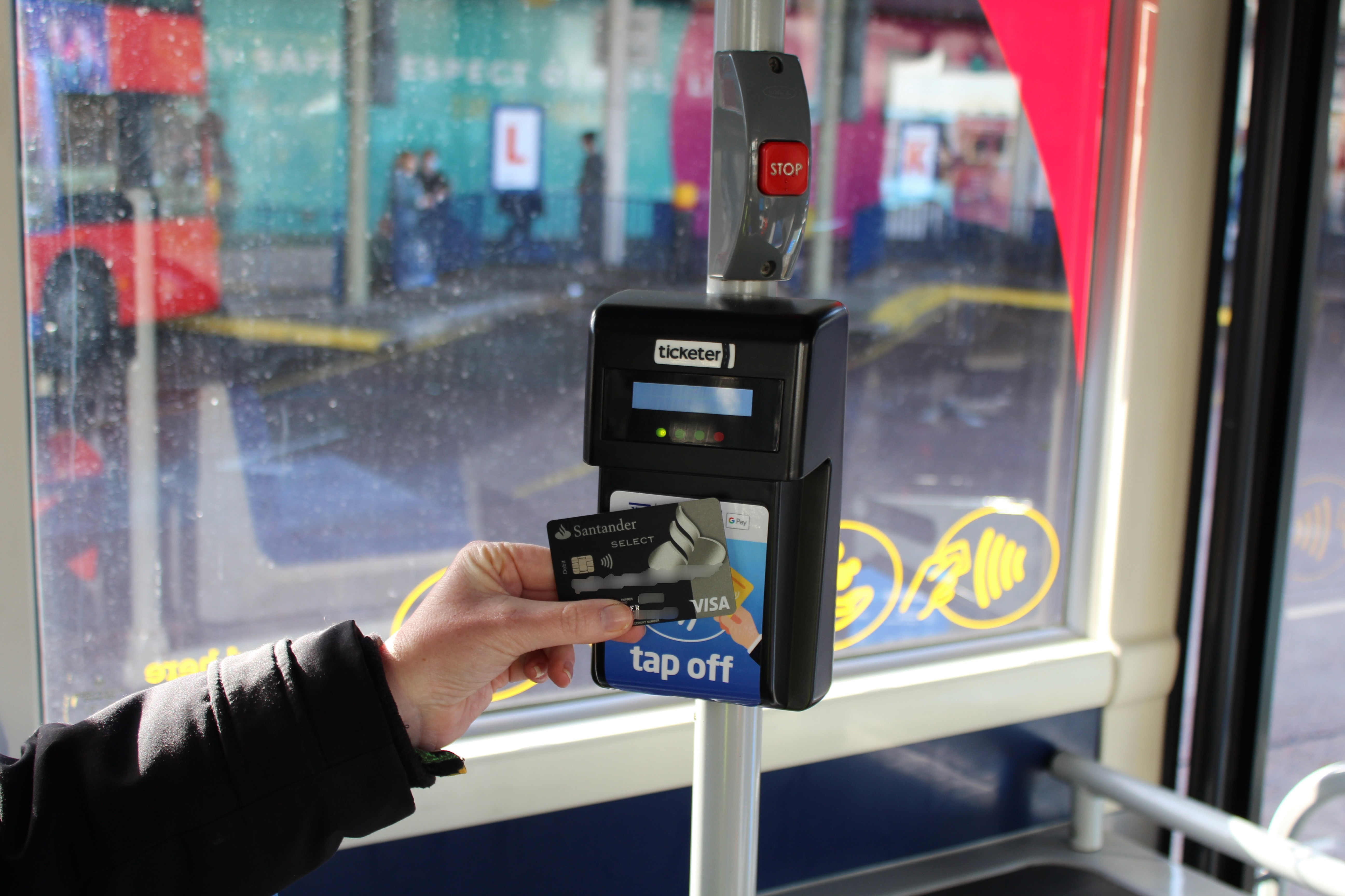 Tap On Tap Off contactless payments - UNIBUS